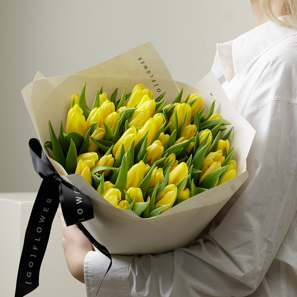 Strong Canary Tulips