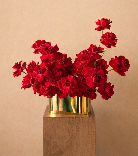 Red Rose Arrangement (Gold Vase)