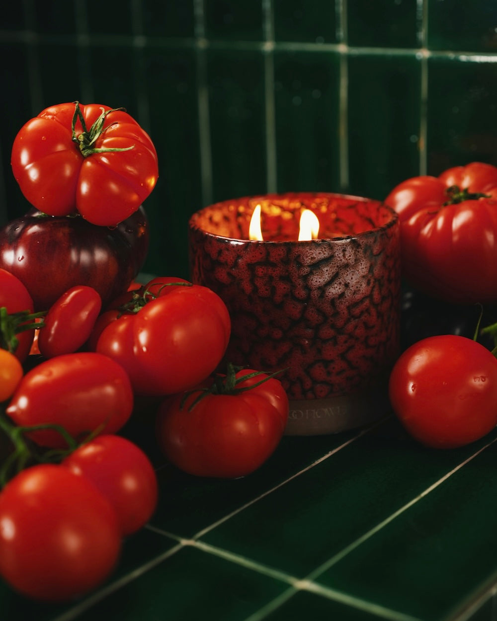 Heirloom tomato candle