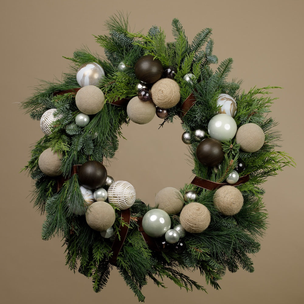 Festive Wreath - Velvet Cream & Brown